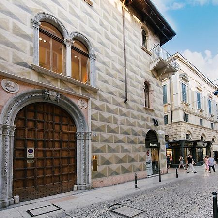 Palazzo Confalonieri Da Lisca 베로나 외부 사진