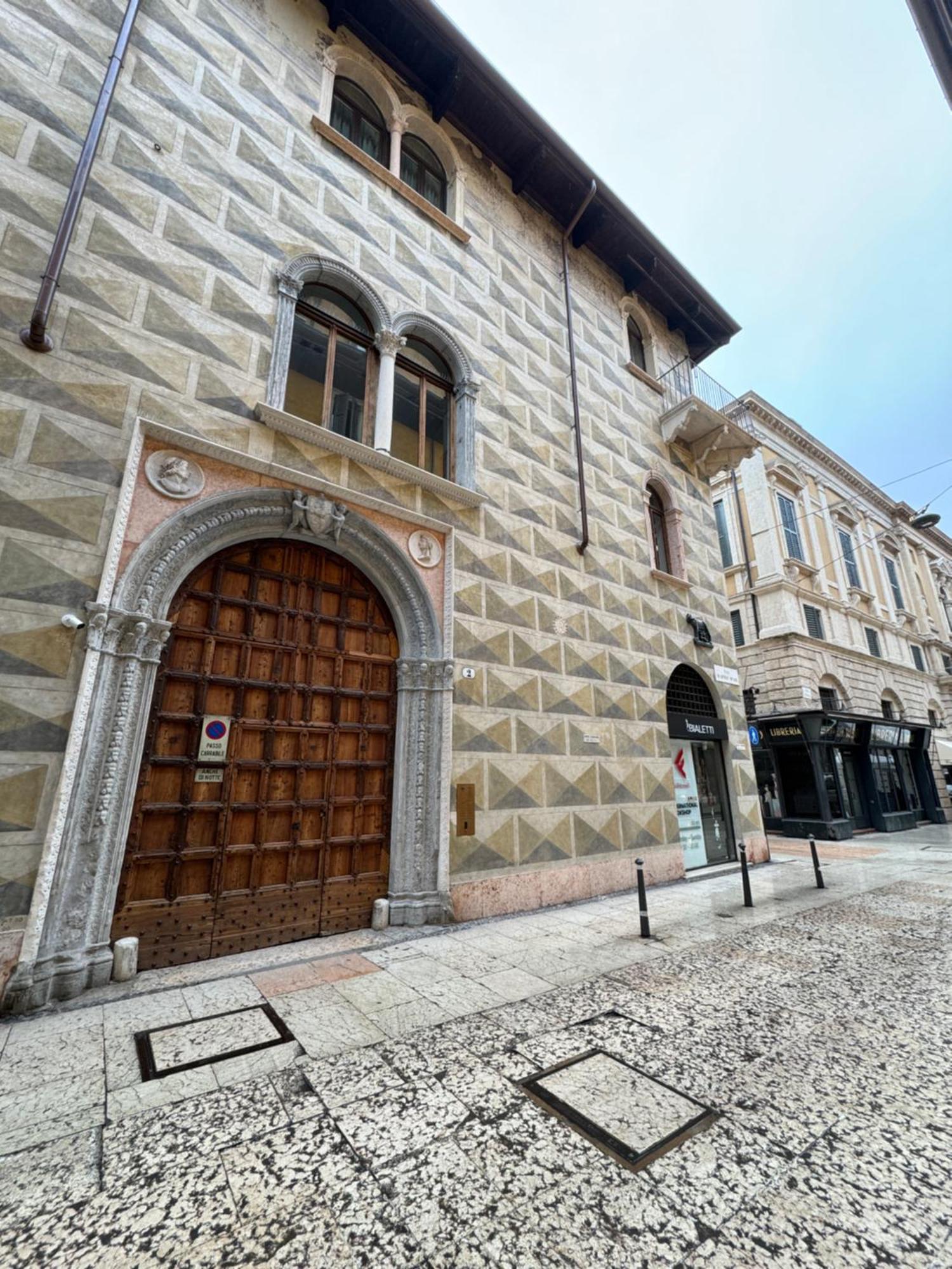 Palazzo Confalonieri Da Lisca 베로나 외부 사진